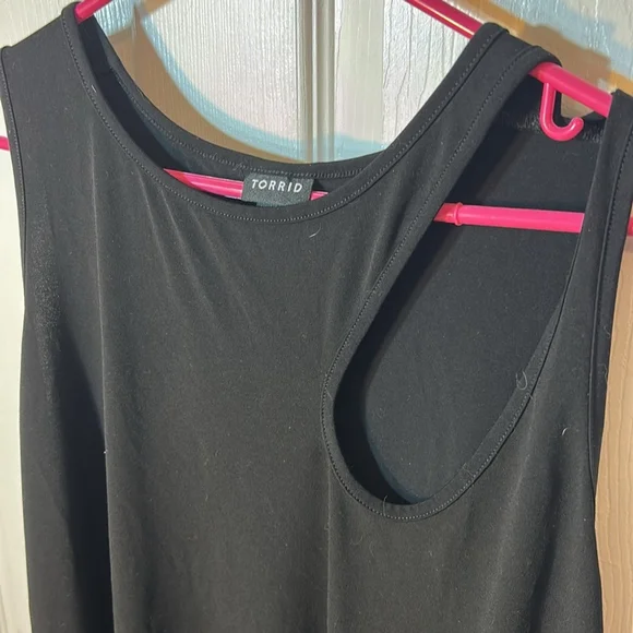 torrid Studio Knit High Neck Asymmetrical Cut Out Top size 3X - Picture 4 of 6